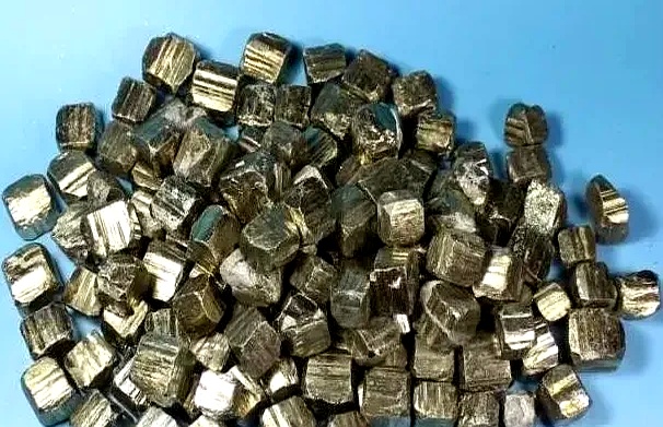 碳酸锂市场重拾涨势 期货价盘中一度站上17万元/吨关口