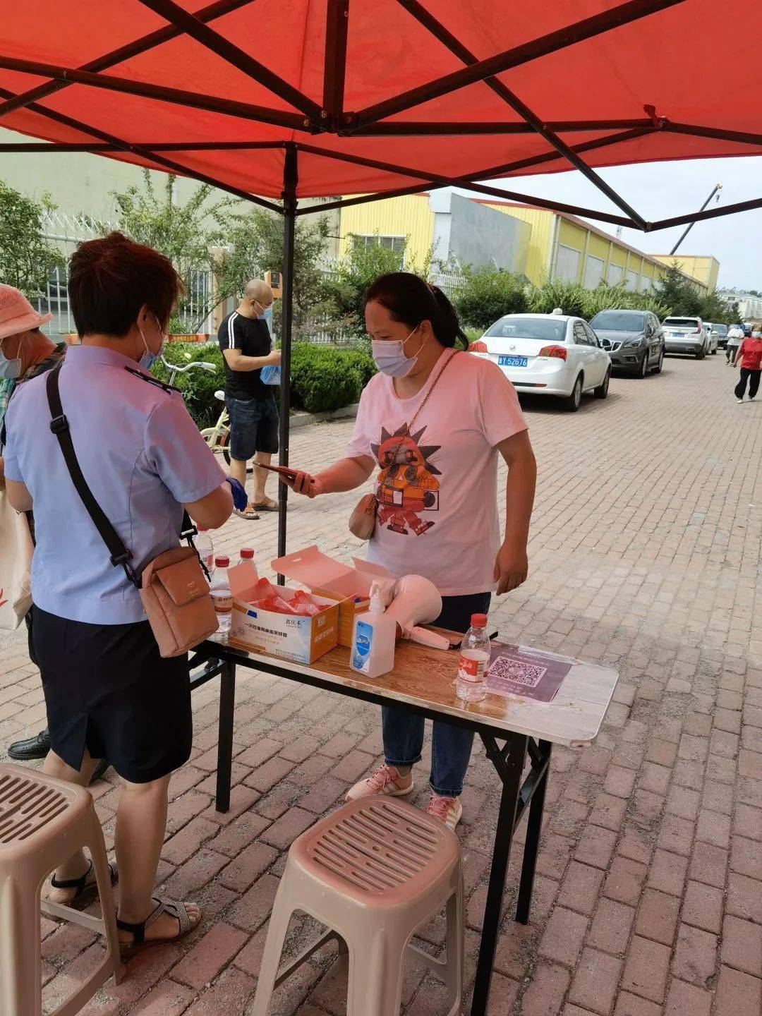 市场监管总局：食品广告严禁打着专家旗号“穿白大褂”背书