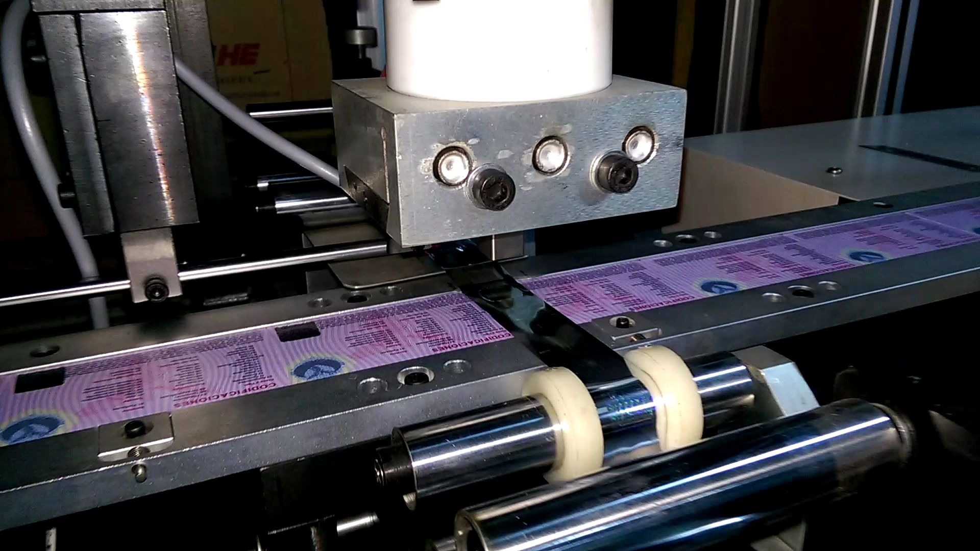 大族数控获得发明专利授权：“加工精度的确定方法、装置、存储介质和镭射设备”