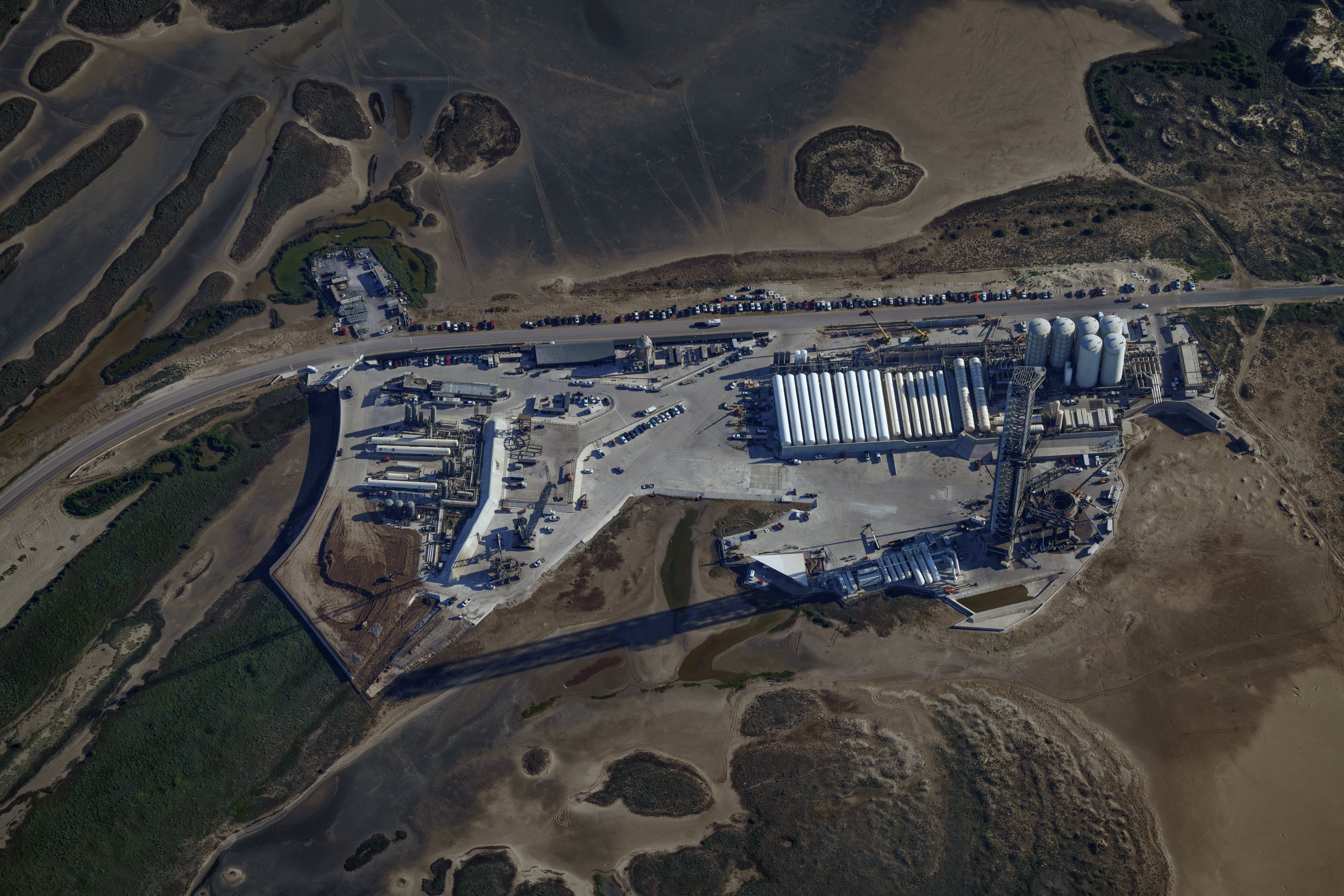 SpaceX星链直连卫星V2数据密度将提升100倍；C919入列南航满十架，国产大飞机运营再加速；我国量子科技取得里程碑式进展——《投资早参》