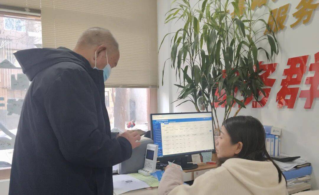 记者手记:瑞雪映初心 代表委员信心升腾