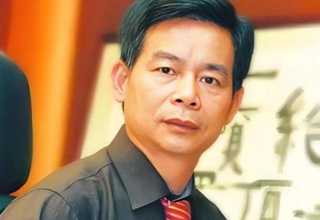 海柔创新“流血”冲刺港交所：巨亏之下资不抵债，超50亿赎回负债压顶