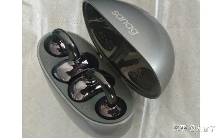 安克创新公布国际专利申请：“耳夹式耳机”