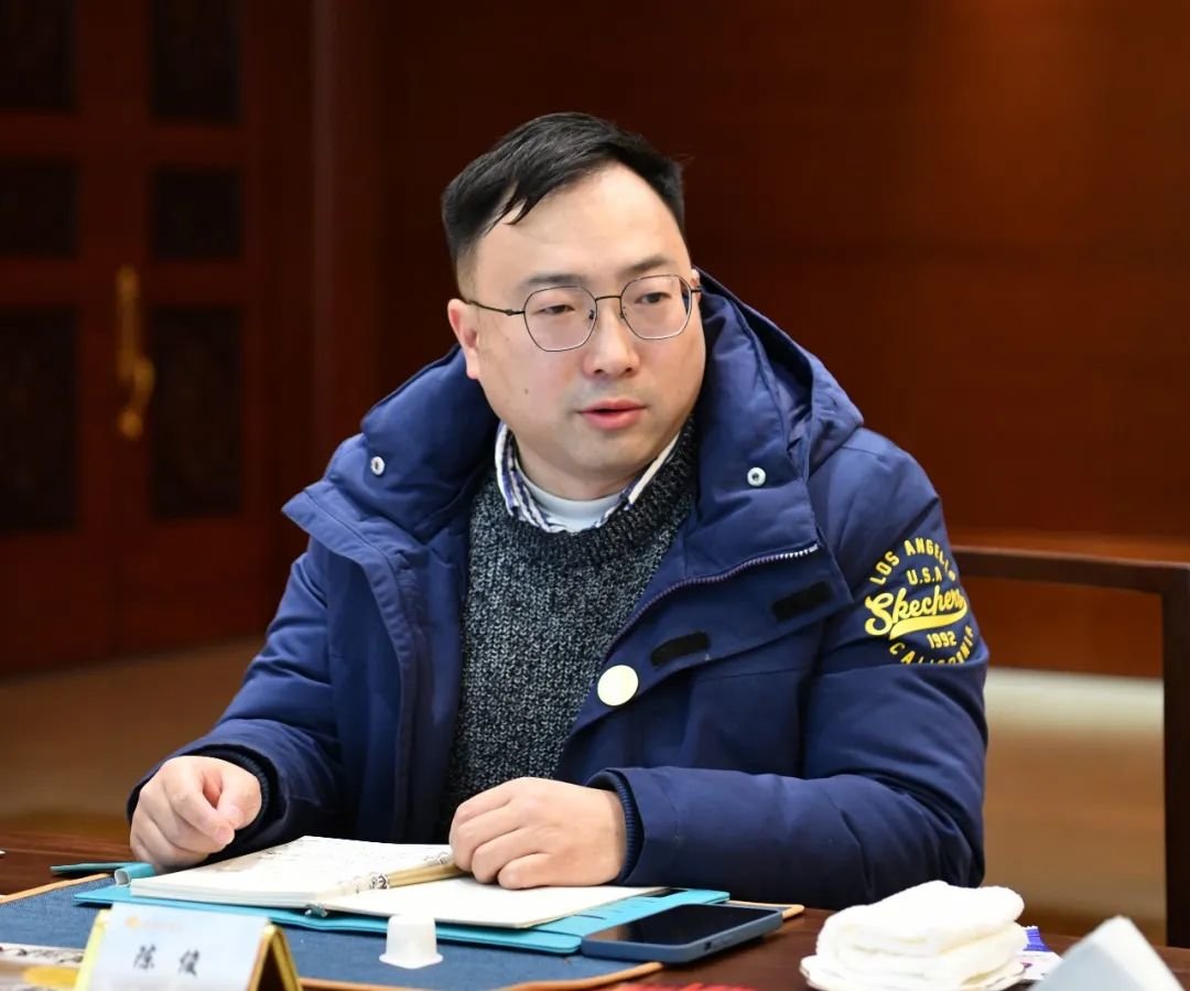 岩山科技常务副总经理陈代千：未来消费电子智能设备70%的AI能力将在本地运行