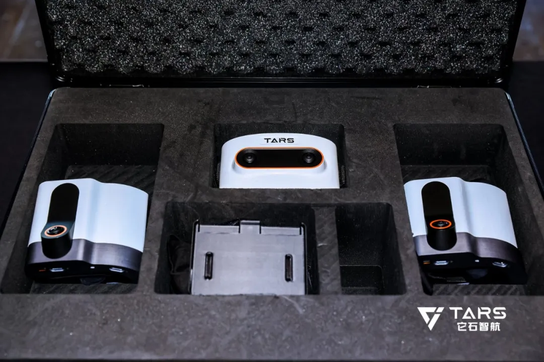 它石智航AWE线下首秀 靠“干活”获吉尼斯世界纪录称号