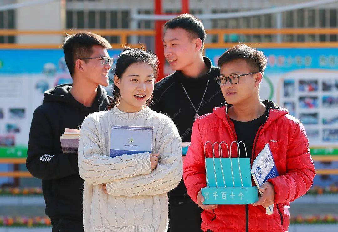 中鼎股份：公司可转债业务正在推进当中