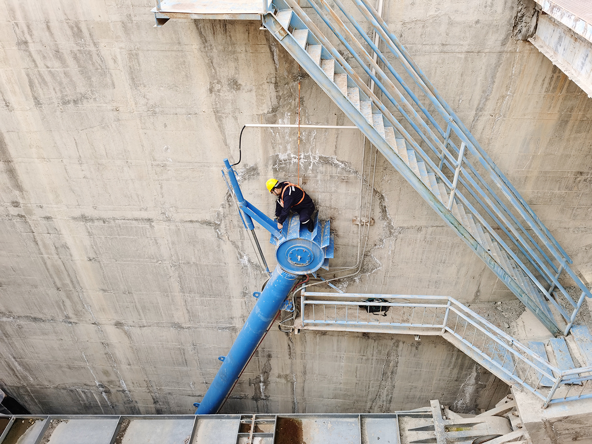 长江电力获得实用新型专利授权：“一种用于水电站启闭机室的多功能作业平台”