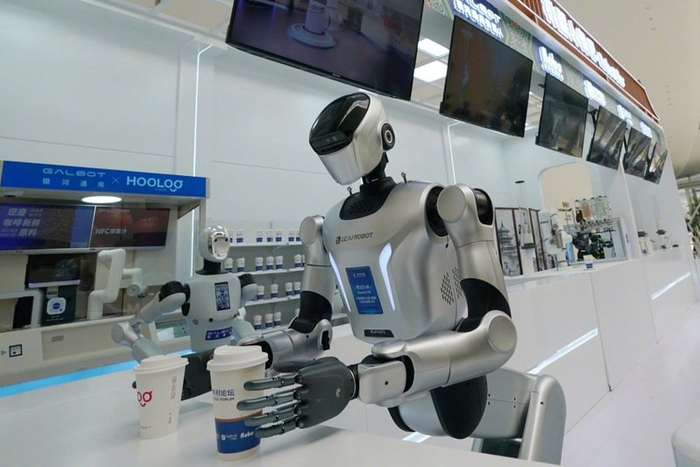 中关村论坛年会机器人又带了哪些新“武艺”