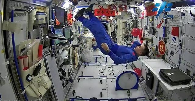 越南航天中心落成 总理范明政出席典礼